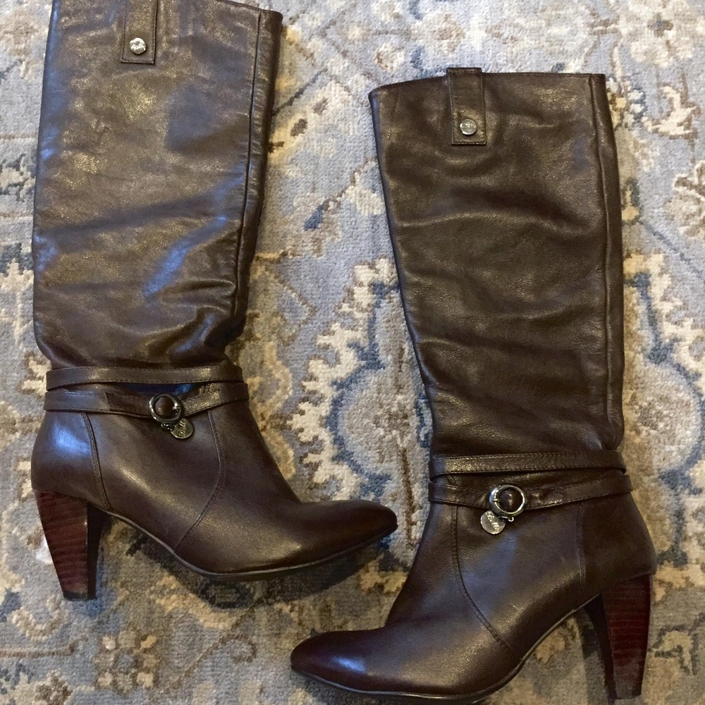 Brown leather pull-on boots with wood heel